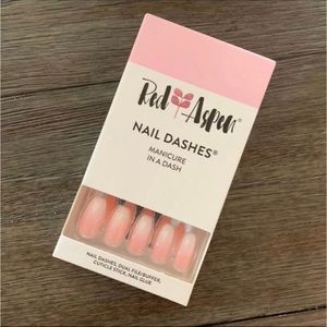 Red Aspen Happy Birthday Dash Set